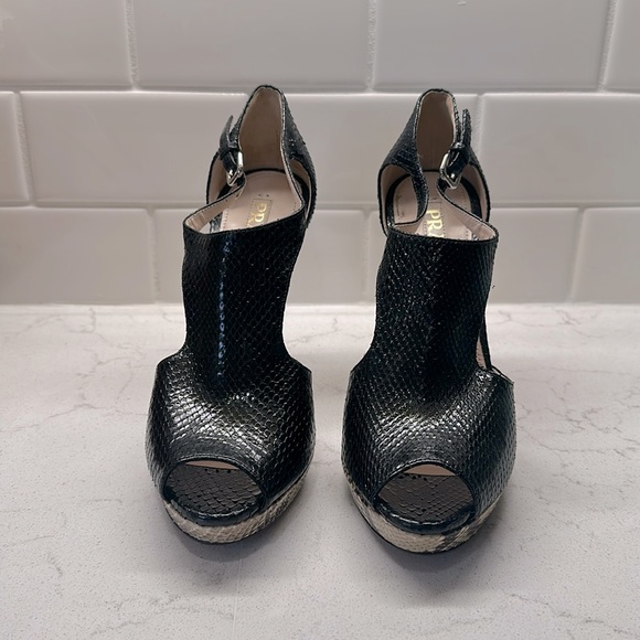 Prada Black Python Leather Pumps - Picture 2 of 3